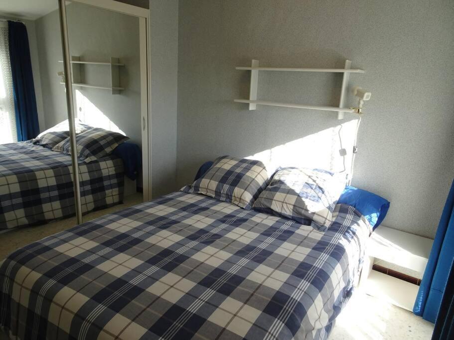 Grande Maison 3 Chambres - Jardin, Terrasse Et Parking - Bord De Mer ตูเรย์ลส์ ภายนอก รูปภาพ